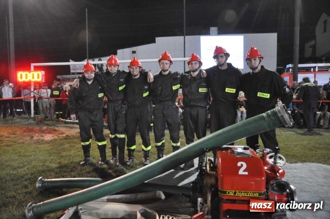 Zdjęcie w galerii na portalu naszraciborz.pl: Nocne zawody strażackie w Bolesławiu. Emocje i frekwencja jak na Euro wiadomości z regionu