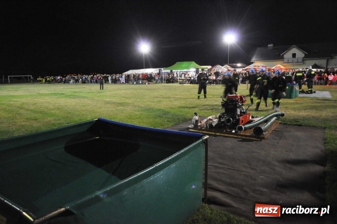 Zdjęcie w galerii na portalu naszraciborz.pl: Nocne zawody strażackie w Bolesławiu. Emocje i frekwencja jak na Euro wiadomości z regionu