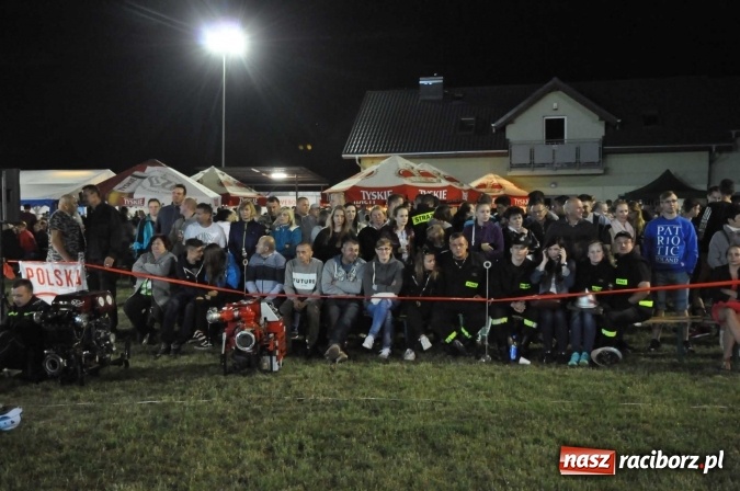 Zdjęcie w galerii na portalu naszraciborz.pl: Nocne zawody strażackie w Bolesławiu. Emocje i frekwencja jak na Euro wiadomości z regionu