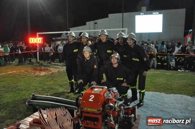 Zdjęcie w galerii na portalu naszraciborz.pl: Nocne zawody strażackie w Bolesławiu. Emocje i frekwencja jak na Euro wiadomości z regionu