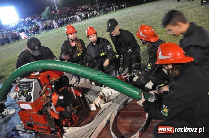 Zdjęcie w galerii na portalu naszraciborz.pl: Nocne zawody strażackie w Bolesławiu. Emocje i frekwencja jak na Euro wiadomości z regionu