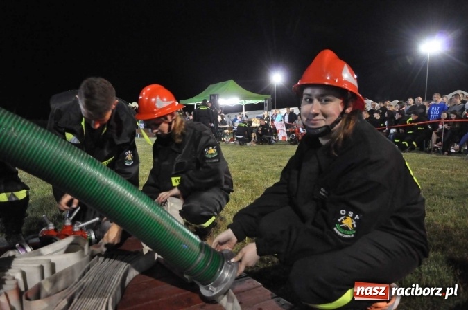 Zdjęcie w galerii na portalu naszraciborz.pl: Nocne zawody strażackie w Bolesławiu. Emocje i frekwencja jak na Euro wiadomości z regionu