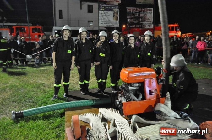 Zdjęcie w galerii na portalu naszraciborz.pl: Nocne zawody strażackie w Bolesławiu. Emocje i frekwencja jak na Euro wiadomości z regionu