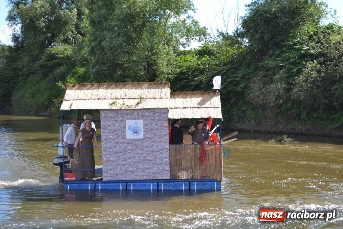 Zdjęcie w galerii na portalu naszraciborz.pl: PŁYWADŁO 2016 - przystanek Turze wiadomości z regionu