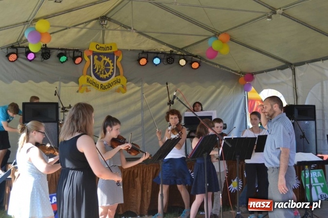 Zdjęcie w galerii na portalu naszraciborz.pl: PŁYWADŁO 2016 - przystanek Turze wiadomości z regionu