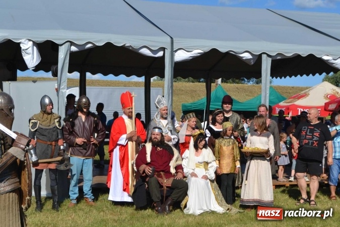 Zdjęcie w galerii na portalu naszraciborz.pl: PŁYWADŁO 2016 - przystanek Turze wiadomości z regionu