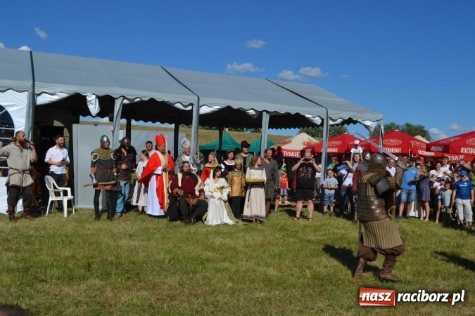 Zdjęcie w galerii na portalu naszraciborz.pl: PŁYWADŁO 2016 - przystanek Turze wiadomości z regionu