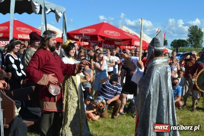 Zdjęcie w galerii na portalu naszraciborz.pl: PŁYWADŁO 2016 - przystanek Turze wiadomości z regionu