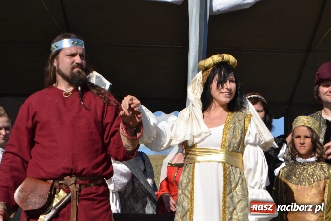 Zdjęcie w galerii na portalu naszraciborz.pl: PŁYWADŁO 2016 - przystanek Turze wiadomości z regionu