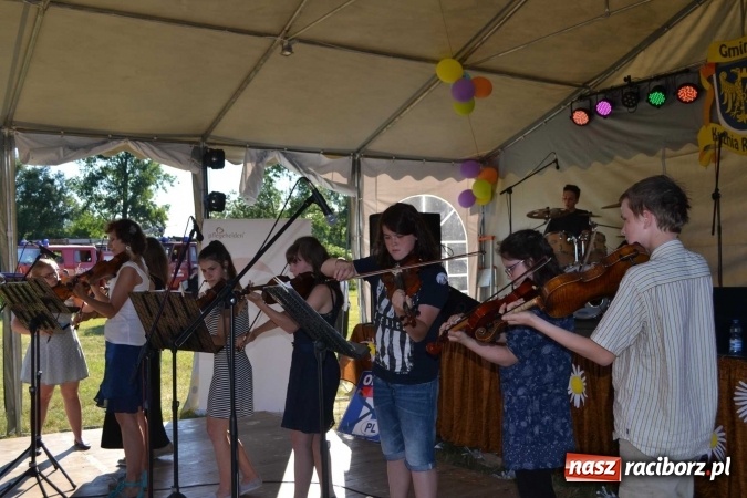 Zdjęcie w galerii na portalu naszraciborz.pl: PŁYWADŁO 2016 - przystanek Turze wiadomości z regionu