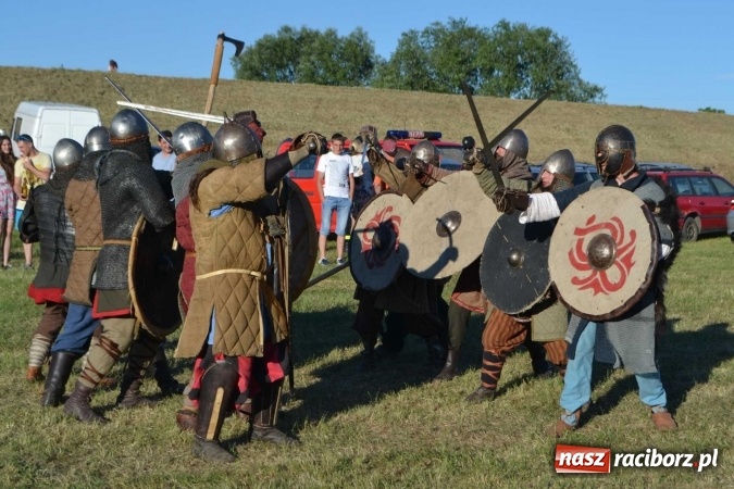 Zdjęcie w galerii na portalu naszraciborz.pl: PŁYWADŁO 2016 - przystanek Turze wiadomości z regionu