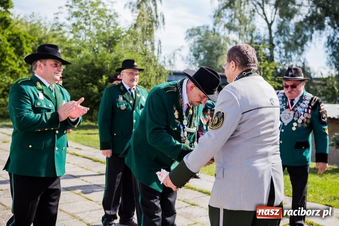 Zdjęcie w galerii na portalu naszraciborz.pl: Andrzej Widok nowym raciborskim królem kurkowym wiadomości z regionu