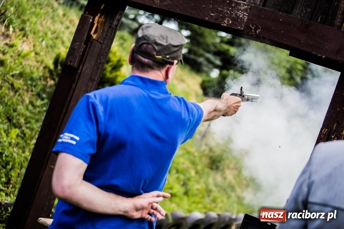 Zdjęcie w galerii na portalu naszraciborz.pl: Andrzej Widok nowym raciborskim królem kurkowym wiadomości z regionu