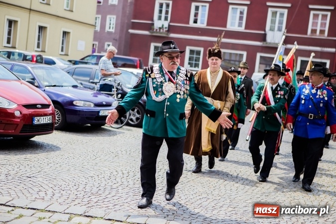 Zdjęcie w galerii na portalu naszraciborz.pl: Intronizacja Króla Kurkowego 2016 w raciborskim Muzeum wiadomości z regionu
