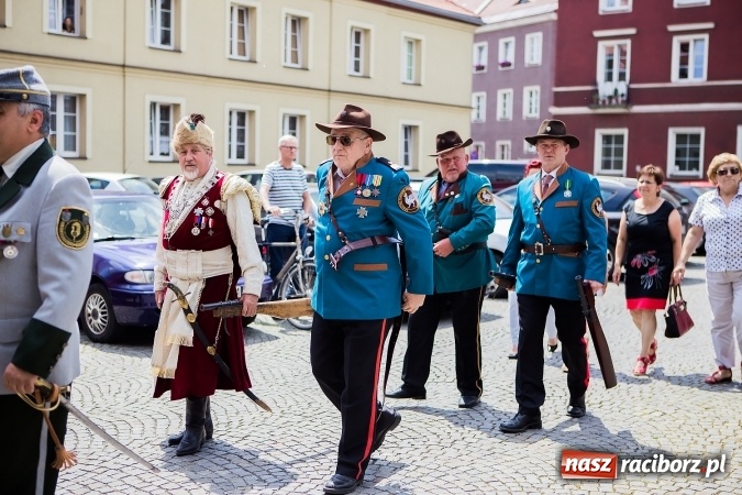 Zdjęcie w galerii na portalu naszraciborz.pl: Intronizacja Króla Kurkowego 2016 w raciborskim Muzeum wiadomości z regionu