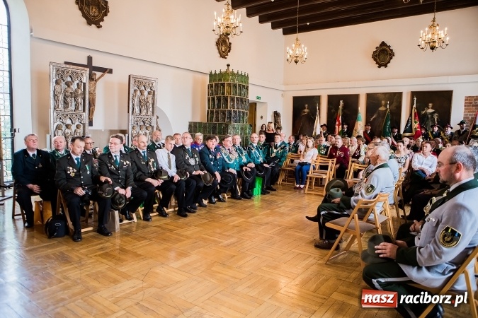 Zdjęcie w galerii na portalu naszraciborz.pl: Intronizacja Króla Kurkowego 2016 w raciborskim Muzeum wiadomości z regionu
