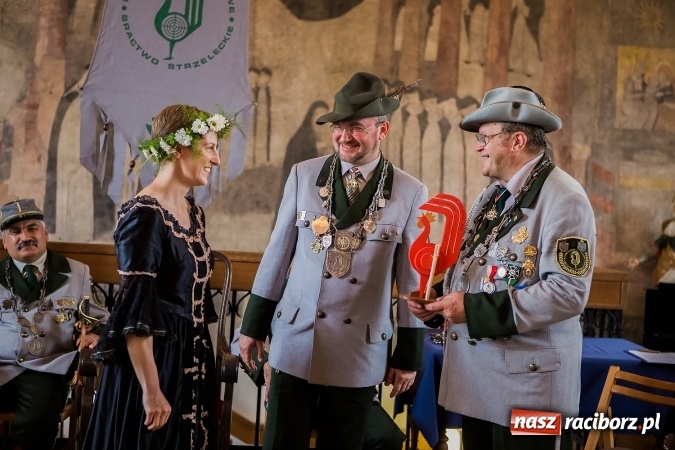 Zdjęcie w galerii na portalu naszraciborz.pl: Intronizacja Króla Kurkowego 2016 w raciborskim Muzeum wiadomości z regionu