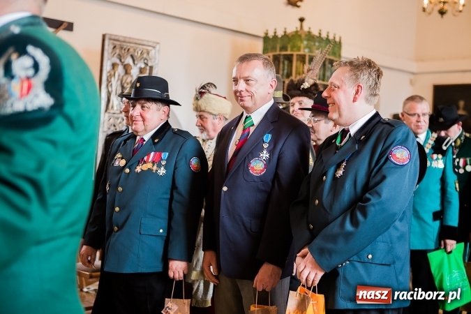 Zdjęcie w galerii na portalu naszraciborz.pl: Intronizacja Króla Kurkowego 2016 w raciborskim Muzeum wiadomości z regionu