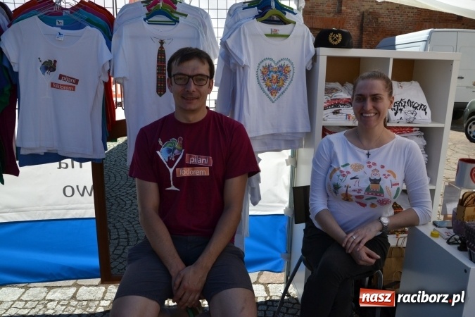 Zdjęcie w galerii na portalu naszraciborz.pl: 16. edycja Międzynarodowych Spotkań Artystycznych Śląsk Kraina Wielu Kultur za nami. Video przemarszu z lotu ptaka wiadomości z regionu