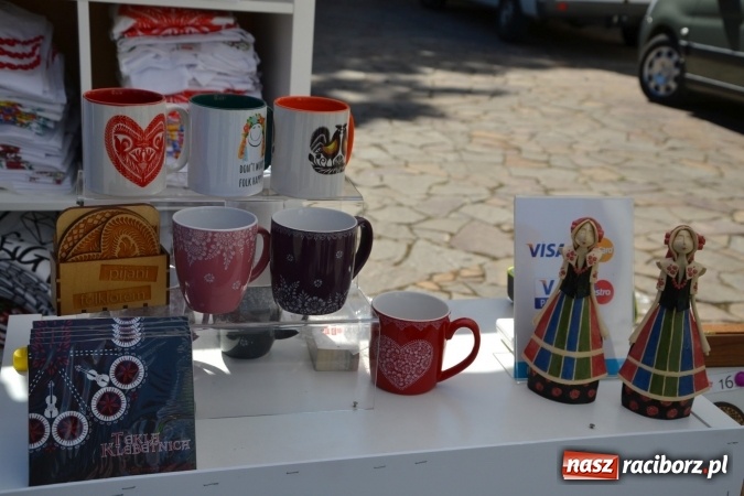 Zdjęcie w galerii na portalu naszraciborz.pl: 16. edycja Międzynarodowych Spotkań Artystycznych Śląsk Kraina Wielu Kultur za nami. Video przemarszu z lotu ptaka wiadomości z regionu