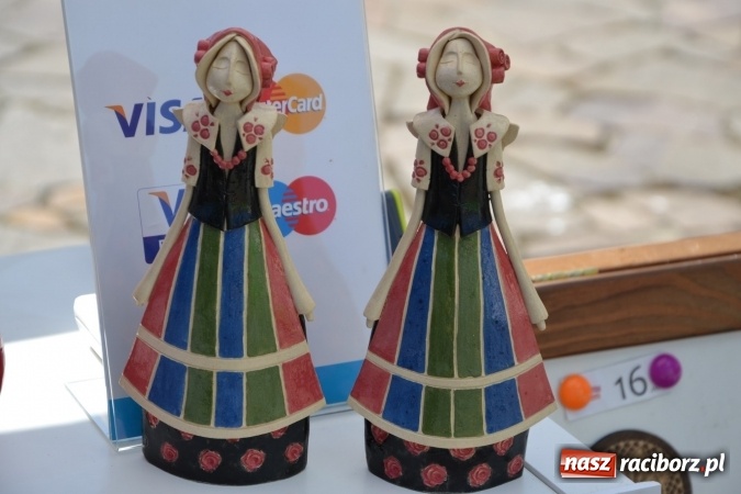 Zdjęcie w galerii na portalu naszraciborz.pl: 16. edycja Międzynarodowych Spotkań Artystycznych Śląsk Kraina Wielu Kultur za nami. Video przemarszu z lotu ptaka wiadomości z regionu