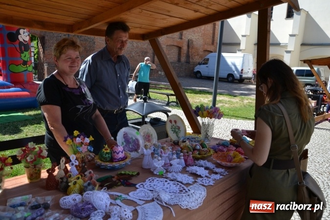 Zdjęcie w galerii na portalu naszraciborz.pl: 16. edycja Międzynarodowych Spotkań Artystycznych Śląsk Kraina Wielu Kultur za nami. Video przemarszu z lotu ptaka wiadomości z regionu