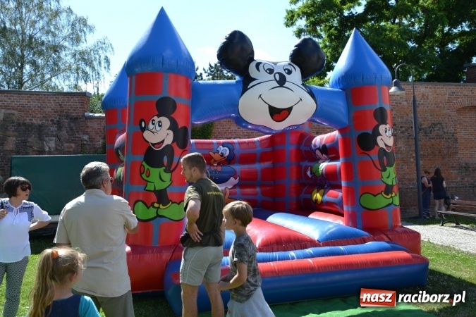 Zdjęcie w galerii na portalu naszraciborz.pl: 16. edycja Międzynarodowych Spotkań Artystycznych Śląsk Kraina Wielu Kultur za nami. Video przemarszu z lotu ptaka wiadomości z regionu