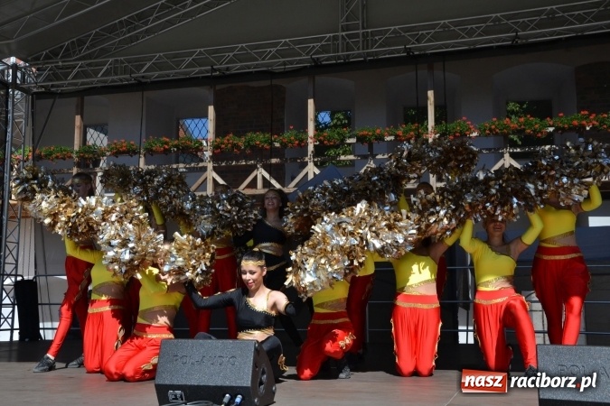Zdjęcie w galerii na portalu naszraciborz.pl: 16. edycja Międzynarodowych Spotkań Artystycznych Śląsk Kraina Wielu Kultur za nami. Video przemarszu z lotu ptaka wiadomości z regionu