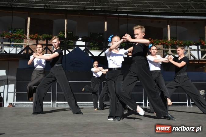 Zdjęcie w galerii na portalu naszraciborz.pl: 16. edycja Międzynarodowych Spotkań Artystycznych Śląsk Kraina Wielu Kultur za nami. Video przemarszu z lotu ptaka wiadomości z regionu