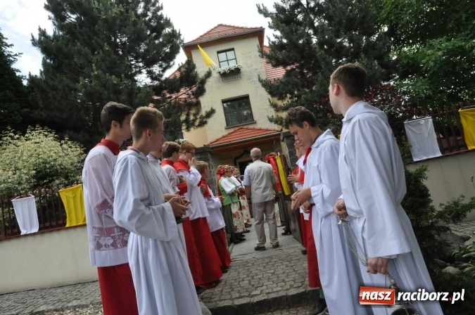 Zdjęcie w galerii na portalu naszraciborz.pl: 25 lat kapłaństwa ks. Piotra Tkocza. Proboszcz w podstawowym składzie LKS Twork&oacute;w wiadomości z regionu