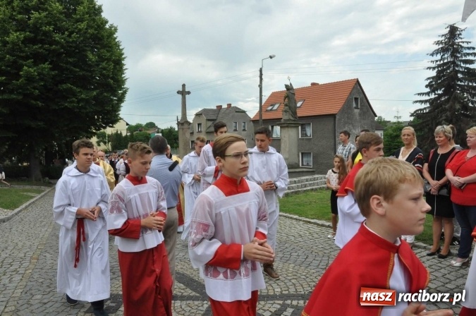 Zdjęcie w galerii na portalu naszraciborz.pl: 25 lat kapłaństwa ks. Piotra Tkocza. Proboszcz w podstawowym składzie LKS Twork&oacute;w wiadomości z regionu