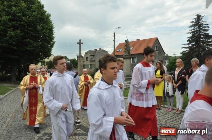 Zdjęcie w galerii na portalu naszraciborz.pl: 25 lat kapłaństwa ks. Piotra Tkocza. Proboszcz w podstawowym składzie LKS Twork&oacute;w wiadomości z regionu