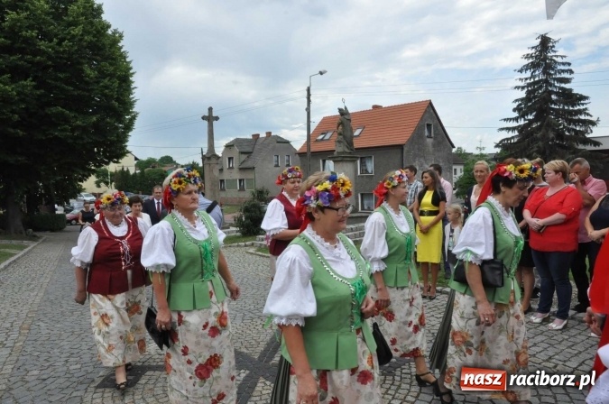 Zdjęcie w galerii na portalu naszraciborz.pl: 25 lat kapłaństwa ks. Piotra Tkocza. Proboszcz w podstawowym składzie LKS Twork&oacute;w wiadomości z regionu