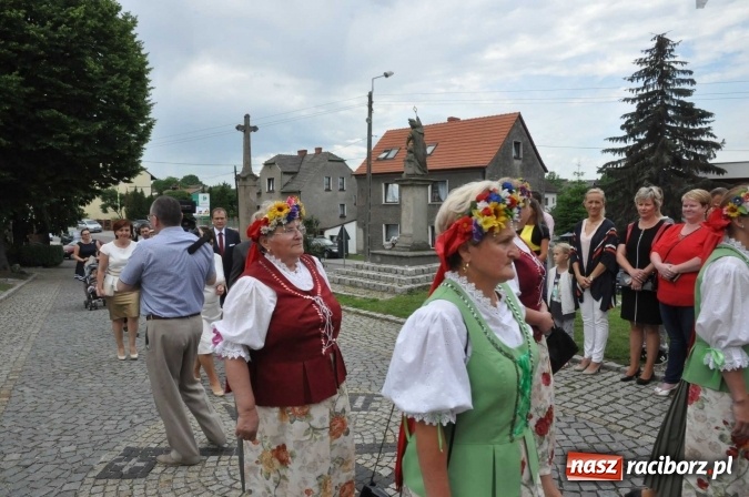 Zdjęcie w galerii na portalu naszraciborz.pl: 25 lat kapłaństwa ks. Piotra Tkocza. Proboszcz w podstawowym składzie LKS Twork&oacute;w wiadomości z regionu