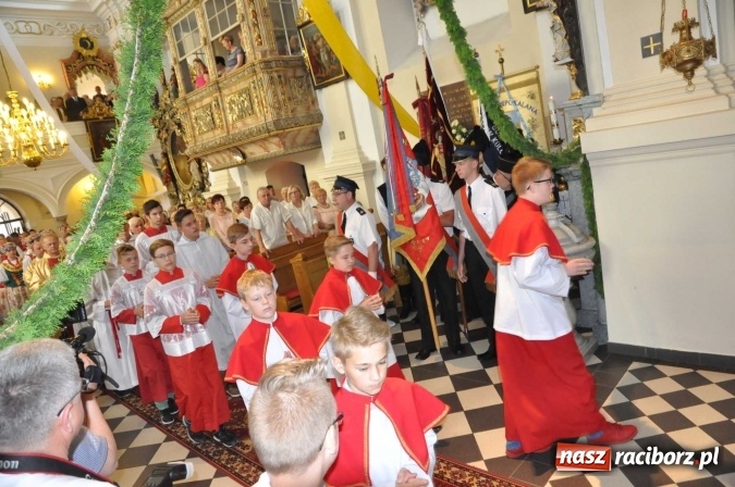 Zdjęcie w galerii na portalu naszraciborz.pl: 25 lat kapłaństwa ks. Piotra Tkocza. Proboszcz w podstawowym składzie LKS Twork&oacute;w wiadomości z regionu