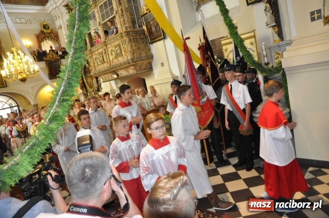 Zdjęcie w galerii na portalu naszraciborz.pl: 25 lat kapłaństwa ks. Piotra Tkocza. Proboszcz w podstawowym składzie LKS Twork&oacute;w wiadomości z regionu