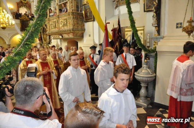Zdjęcie w galerii na portalu naszraciborz.pl: 25 lat kapłaństwa ks. Piotra Tkocza. Proboszcz w podstawowym składzie LKS Twork&oacute;w wiadomości z regionu