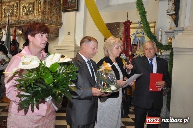 Zdjęcie w galerii na portalu naszraciborz.pl: 25 lat kapłaństwa ks. Piotra Tkocza. Proboszcz w podstawowym składzie LKS Twork&oacute;w wiadomości z regionu