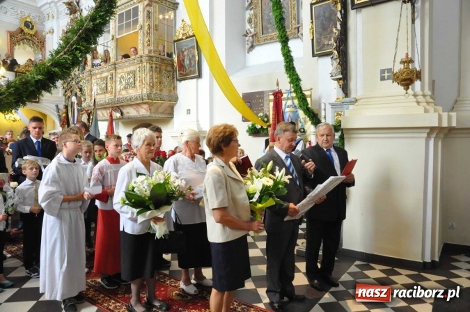 Zdjęcie w galerii na portalu naszraciborz.pl: 25 lat kapłaństwa ks. Piotra Tkocza. Proboszcz w podstawowym składzie LKS Twork&oacute;w wiadomości z regionu