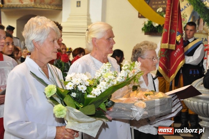 Zdjęcie w galerii na portalu naszraciborz.pl: 25 lat kapłaństwa ks. Piotra Tkocza. Proboszcz w podstawowym składzie LKS Twork&oacute;w wiadomości z regionu