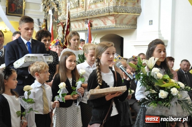 Zdjęcie w galerii na portalu naszraciborz.pl: 25 lat kapłaństwa ks. Piotra Tkocza. Proboszcz w podstawowym składzie LKS Twork&oacute;w wiadomości z regionu