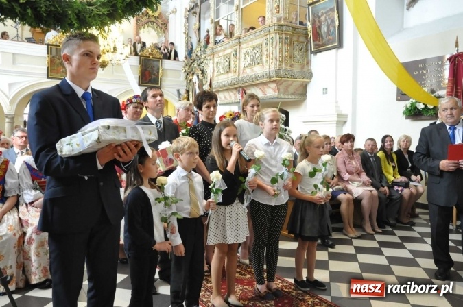 Zdjęcie w galerii na portalu naszraciborz.pl: 25 lat kapłaństwa ks. Piotra Tkocza. Proboszcz w podstawowym składzie LKS Twork&oacute;w wiadomości z regionu