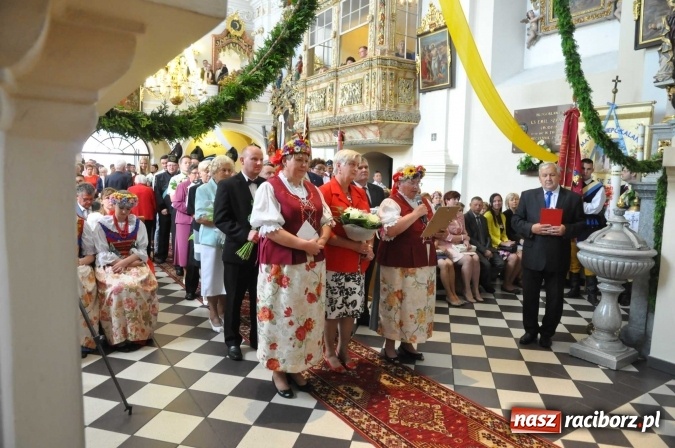 Zdjęcie w galerii na portalu naszraciborz.pl: 25 lat kapłaństwa ks. Piotra Tkocza. Proboszcz w podstawowym składzie LKS Twork&oacute;w wiadomości z regionu