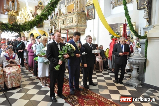 Zdjęcie w galerii na portalu naszraciborz.pl: 25 lat kapłaństwa ks. Piotra Tkocza. Proboszcz w podstawowym składzie LKS Twork&oacute;w wiadomości z regionu