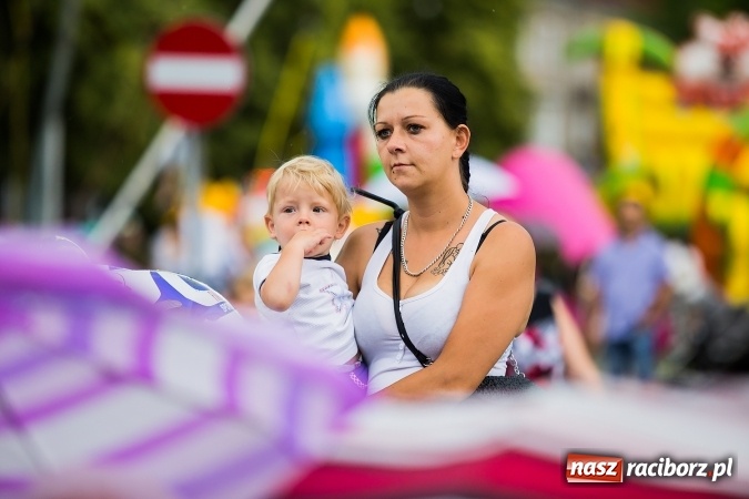 Zdjęcie w galerii na portalu naszraciborz.pl: Dni Raciborza 2016. Prezentacje zespoł&oacute;w RCK na placu Długosza wiadomości z regionu