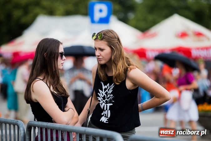 Zdjęcie w galerii na portalu naszraciborz.pl: Dni Raciborza 2016. Prezentacje zespoł&oacute;w RCK na placu Długosza wiadomości z regionu