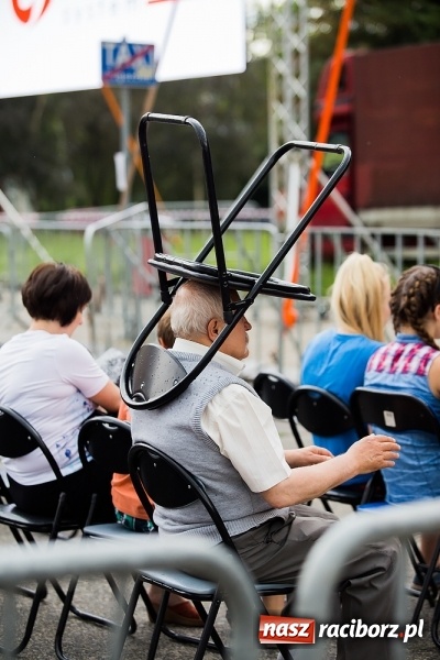 Zdjęcie w galerii na portalu naszraciborz.pl: Dni Raciborza 2016. Prezentacje zespoł&oacute;w RCK na placu Długosza wiadomości z regionu