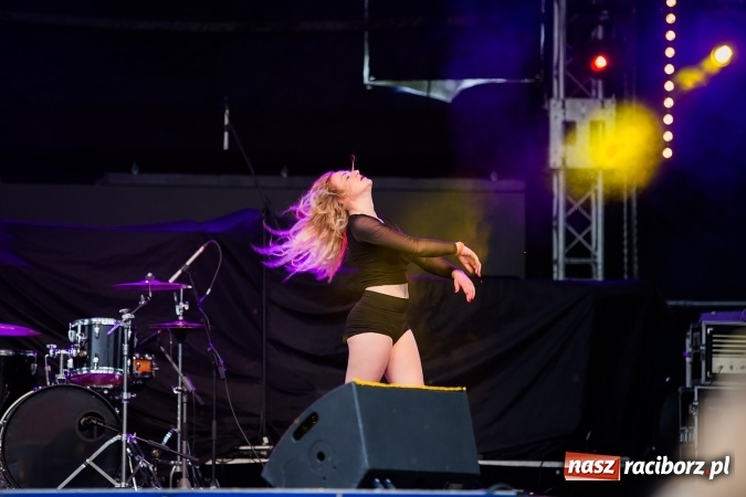 Zdjęcie w galerii na portalu naszraciborz.pl: Dni Raciborza 2016. Prezentacje zespoł&oacute;w RCK na placu Długosza wiadomości z regionu