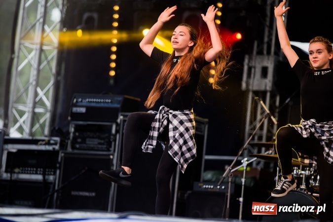 Zdjęcie w galerii na portalu naszraciborz.pl: Dni Raciborza 2016. Prezentacje zespoł&oacute;w RCK na placu Długosza wiadomości z regionu