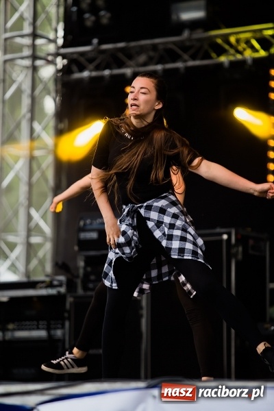 Zdjęcie w galerii na portalu naszraciborz.pl: Dni Raciborza 2016. Prezentacje zespoł&oacute;w RCK na placu Długosza wiadomości z regionu